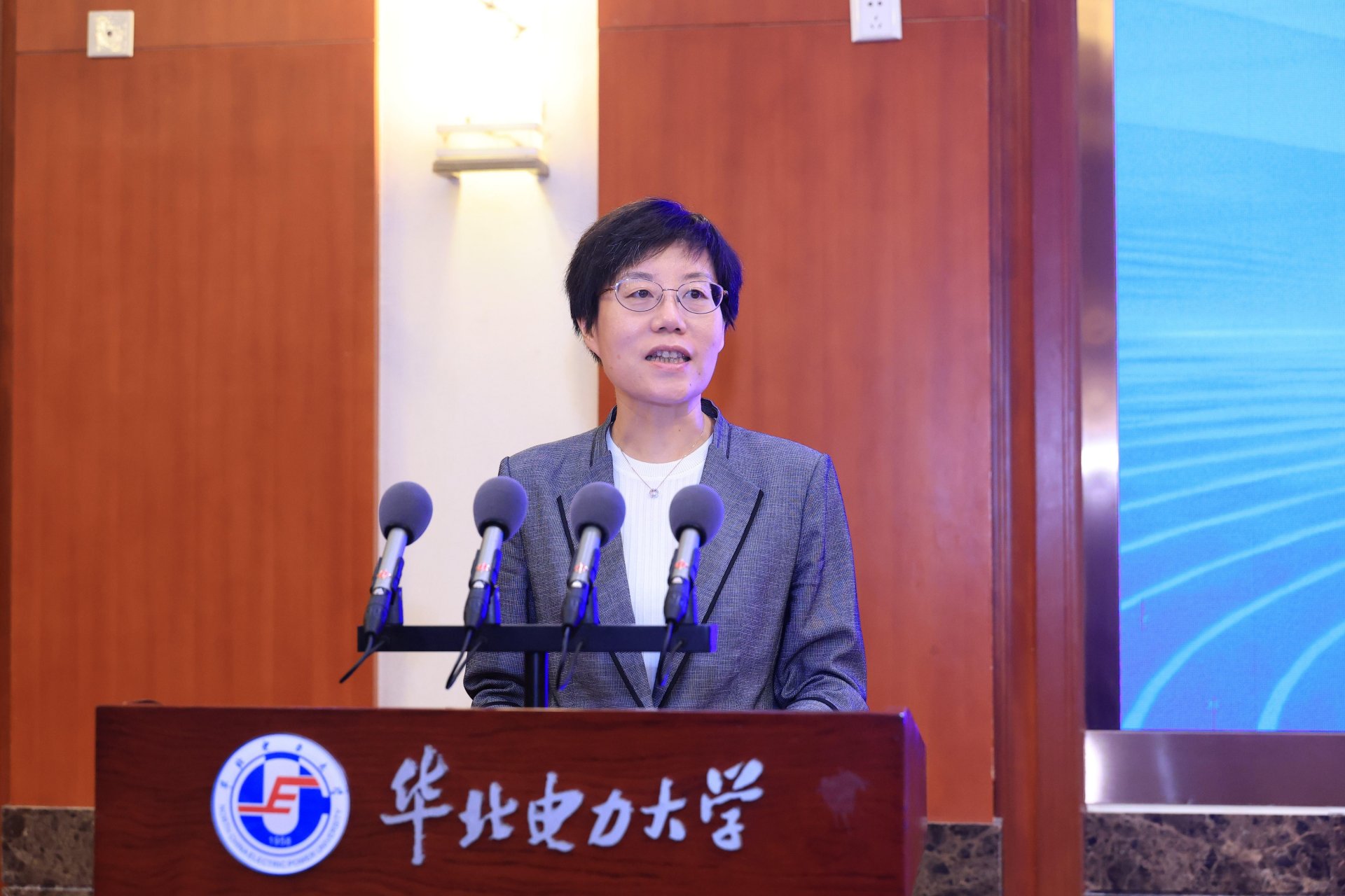 北京市委全民牛牛官网首页工委副书记